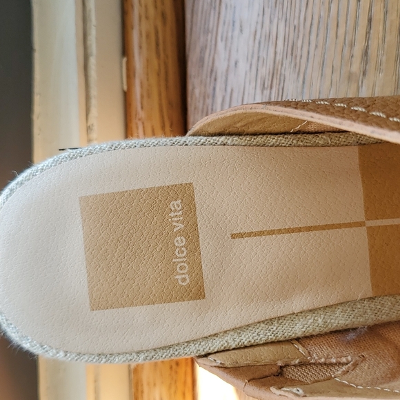 Dolce Vita Tan Open Toe Mules, Size 8 - Picture 3 of 5